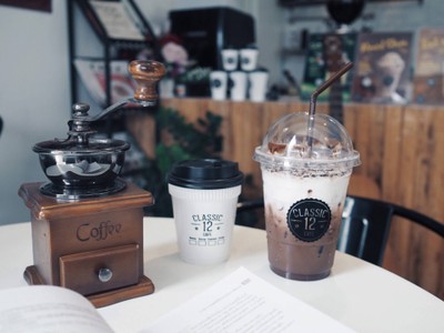 Classic12 Cafe