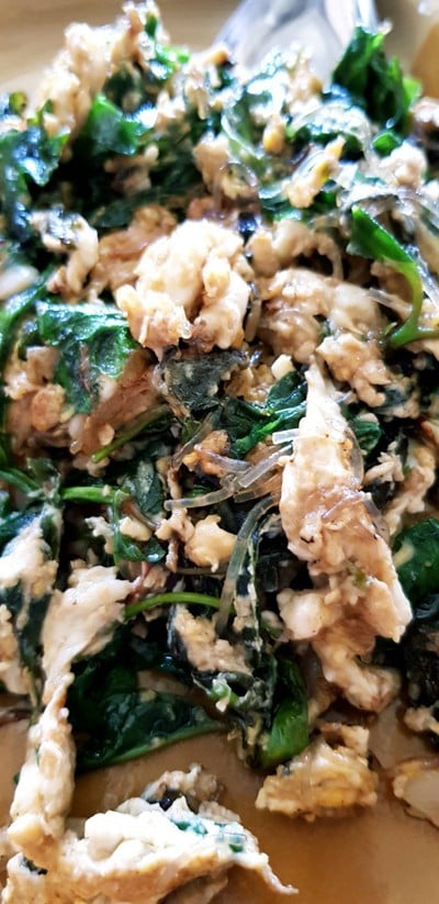 ใบเหลียงผัดไข่วุ้นเส้น