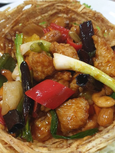 ไก่ผัดเม็ดมะม่วงหิมพานต์