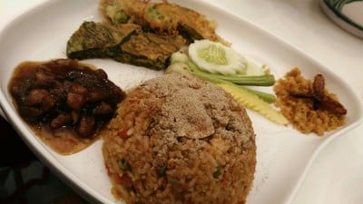 เย็นตาโฟเครื่องทรง โดย อ.มัลลิการ์ (Yentafo Kruengsonge by A. Mallika) ปตท. บางปะอิน เย็นตาโฟเครื่องทรง โดย อ.มัลลิการ์ (Yentafo Kruengsonge by A. Mallika) ปตท. บางปะอิน