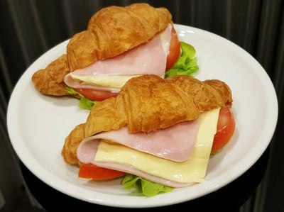 ครัวซองแฮมชีส 🥐