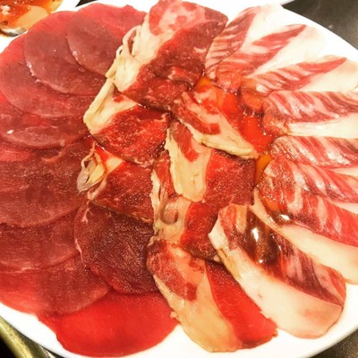 อาหาร หรือ เครื่องดื่ม