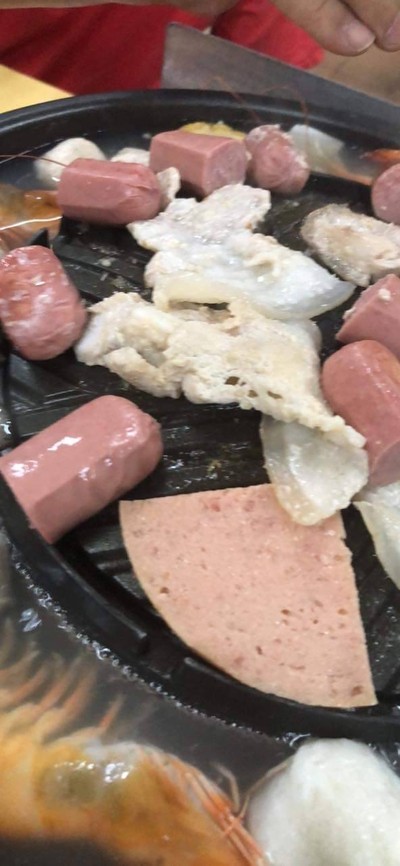 อาหาร หรือ เครื่องดื่ม