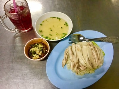 ข้าวมันไก่เนื้อน่องไม่เอาหนัง+น้ำแกง+น้ำจิ้มไก่สูตรทางร้าน