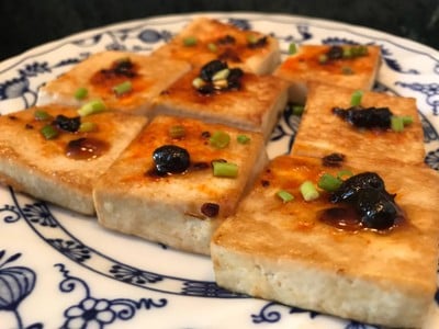 วิธีทำ เต้าหู้ทอดซอสหอยนางรม 🇨🇳 Pan-Fried Tofu With Oyster Sauce