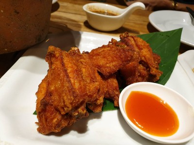 ไก่ทอดใบเตย
