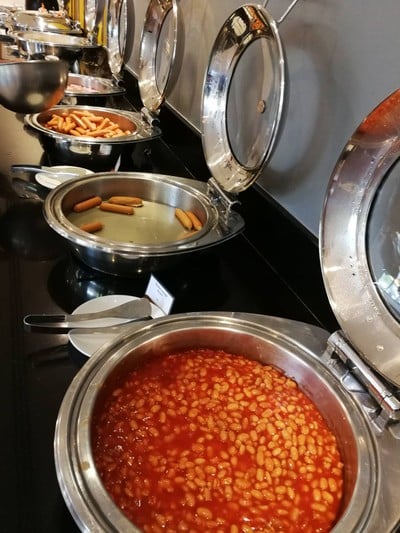 อาหาร หรือ เครื่องดื่ม