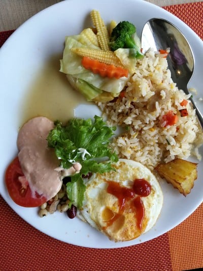 อาหาร หรือ เครื่องดื่ม