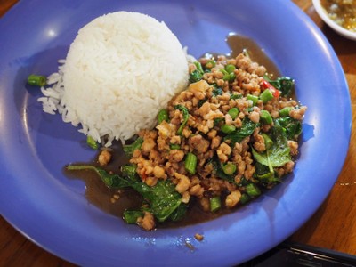 ข้าวไก่กะเพราสับ