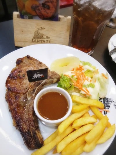 สเต็กหมูพอร์คชอพ