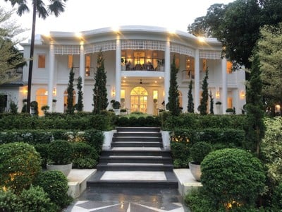 บรรยากาศ White Swan Bakery Restaurant