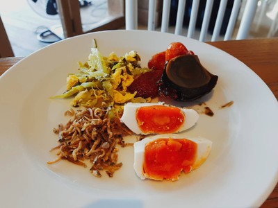 อาหาร หรือ เครื่องดื่ม