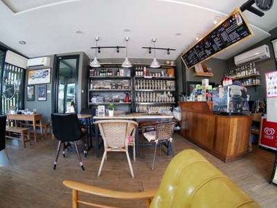 บรรยากาศ Glur Cafe โรงคั่วกาแฟ & กาแฟสด รังสิต คลอง1 -