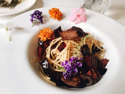 เมนูของร้าน Quartz Cuisine & Café