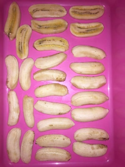 วิธีทำ กล้วยตากม้วนเสียบไม้ (ไม่เลอะมือ)