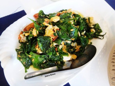 ใบเหลียงผัดไข่