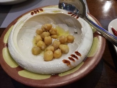 HUMMUS