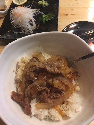 ข้าวหน้าเนื้อ