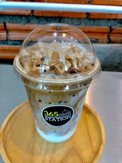 เมนูของร้าน Hong Kafe - ห้องกาแฟ กะทู้ -