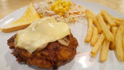 อาหาร หรือ เครื่องดื่ม