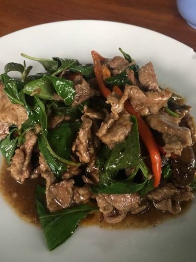 เก้งผัดโหระพา