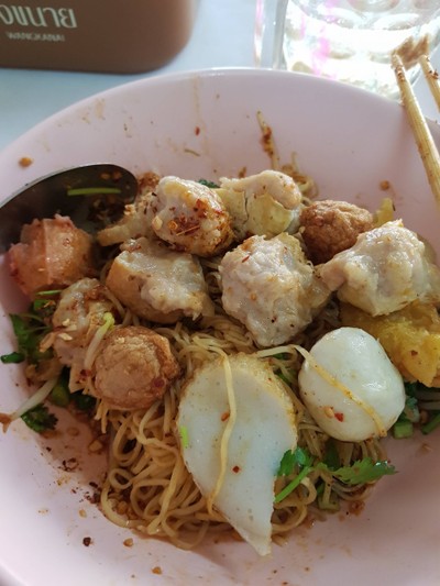 บะหมี่แห้ง
