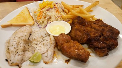 อาหาร หรือ เครื่องดื่ม