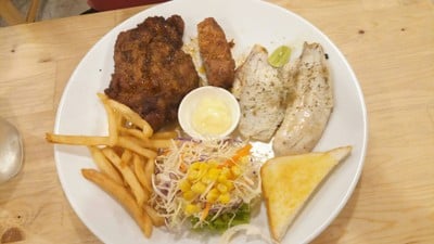 อาหาร หรือ เครื่องดื่ม