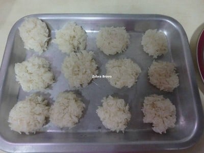 วิธีทำ ข้าวเหนียวชุบไข่ทอด วิธีทำ ข้าวเหนียวชุบไข่ทอด
