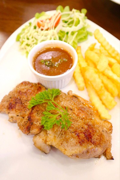 สเต็กสันคอหมู