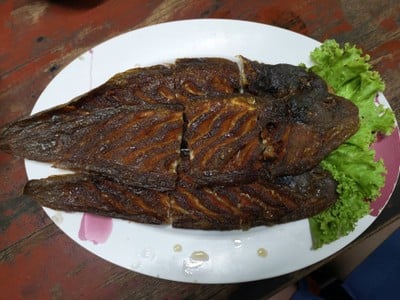 ปลาลิิ้นหมาทอดน้ำปลา
