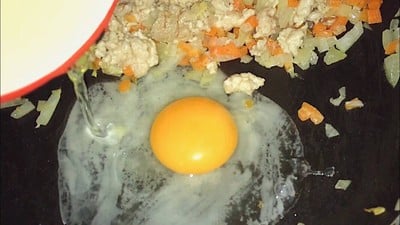 วิธีทำ ผัดมักกะโรนี [Stir Fried Macaroni with Pork]🍝