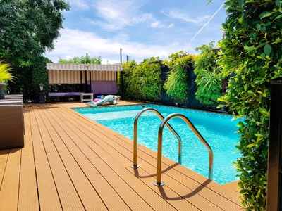 สระว่ายน้ำ/ชายหาด