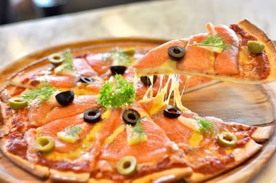 เมนูของร้าน RIVA Floating Cafe ปานเทวี ริเวอร์ไซด์ รีสอร์ท แอนด์ สปา