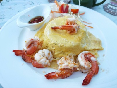 ข้าวผัดมันกุ้งไข่เจียวสะดุ้งชีส