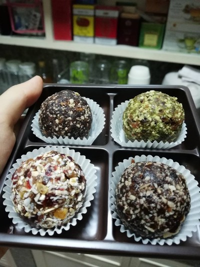 Bliss balls รสรวม ราคา 150 บาท (3/5)
