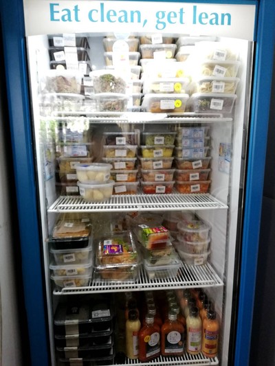 อาหาร หรือ เครื่องดื่ม