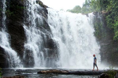 บรรยากาศ น้ำตกส้มป่อย