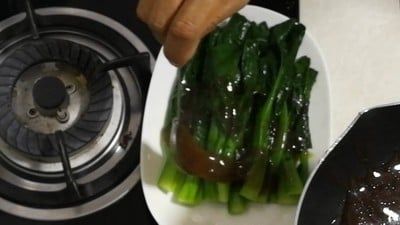 วิธีทำ คะน้าน้ำมันหอย วิธีทำ คะน้าน้ำมันหอย