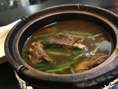 อาหาร หรือ เครื่องดื่ม