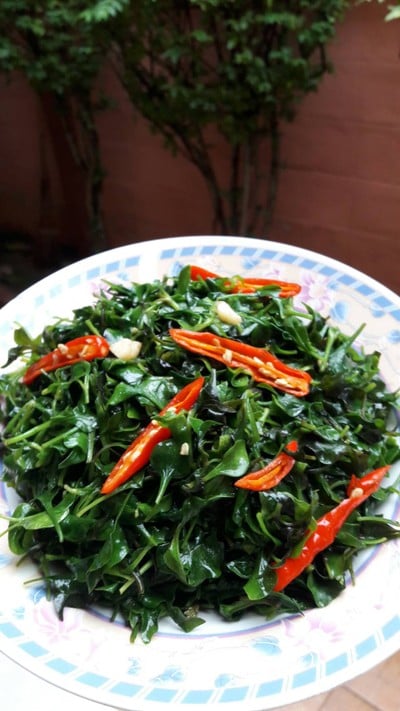ผัดวอเตอร์เครสน้ำมันหอย