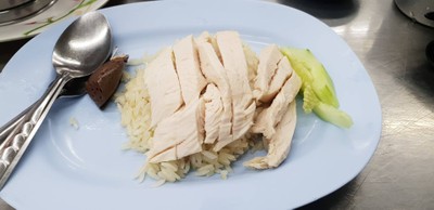 ข้าวมันไก่ตอนเจ๊เส่ย (ข้าวมันไก่ตอนเจ๊เส่ยสูตรไหหลำ) ข้าวมันไก่ตอนเจ๊เส่ย (ข้าวมันไก่ตอนเจ๊เส่ยสูตรไหหลำ)