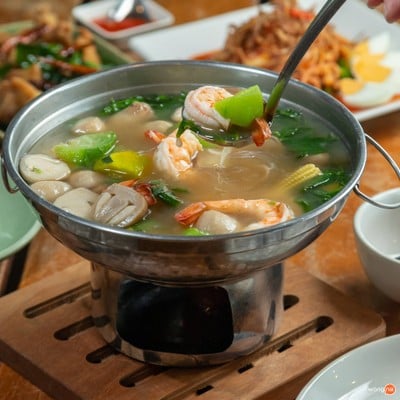 เมนูของร้าน พริ้วลมชมน้ำ