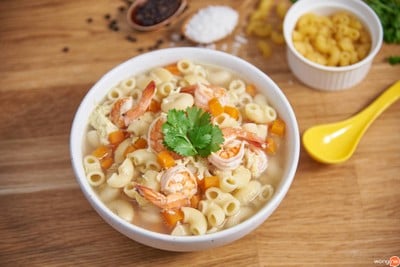 ซุปไข่มักกะโรนี