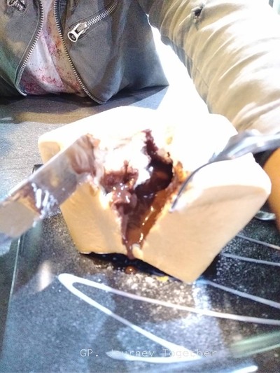 อาหาร หรือ เครื่องดื่ม