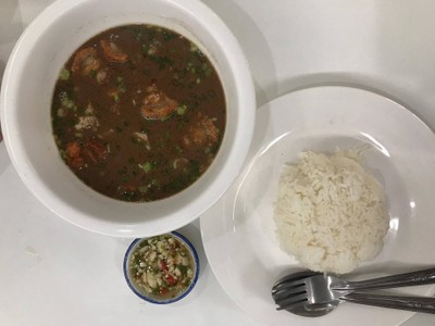 ข้าวสตูหมูกรอบ