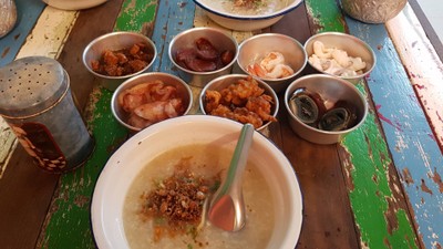 ข้าวตุ๋น+เครื่องเคียง