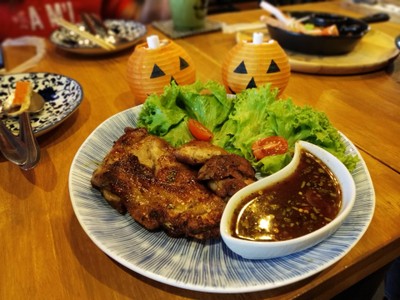 สเต็กไก่ซอสจิ้มแจ่ว