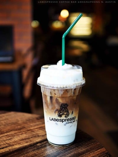 Lab Espresso Coffee Bar โครงการบียอนด์ ถ.ราชชุมพล