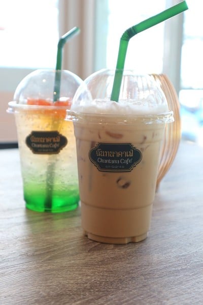 ฉันทนาคาเฟ่
